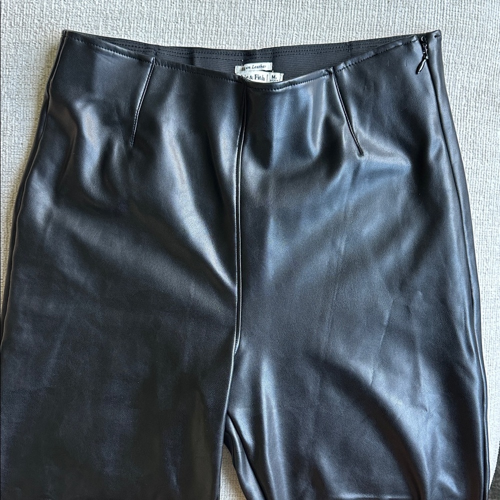 Abercrombie & Fitch Black Vegan Leather Pants - Picture 4 of 5